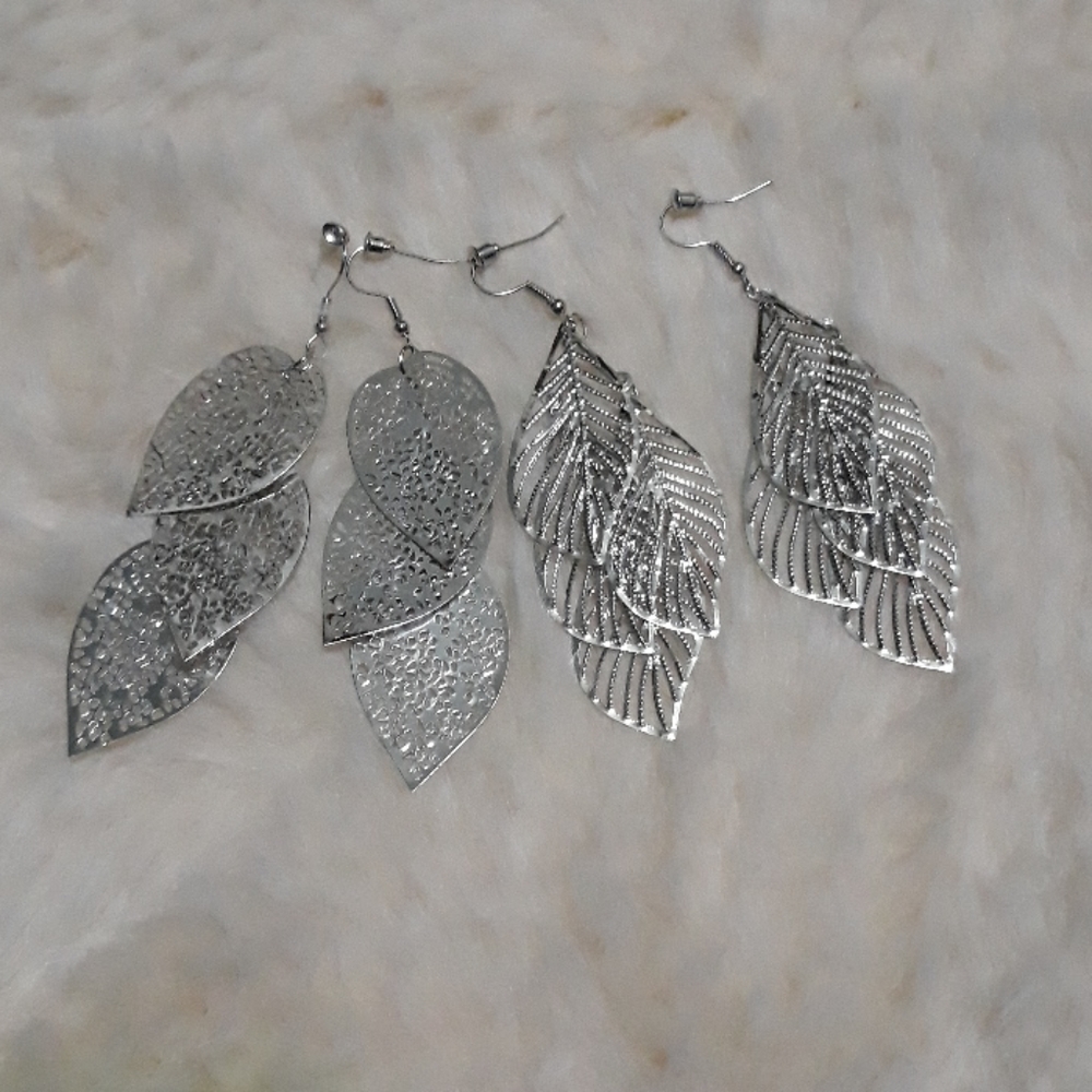 🍂4 for $10🍂 Pretty Silver Leaf Dangle Earrings
